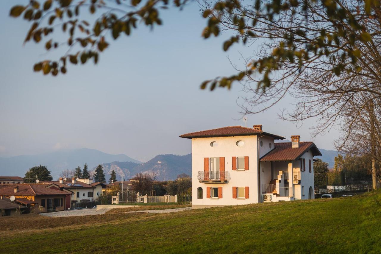 VILLA AGRESTE IN FRANCIACORTA PASSIRANO (Италия) - Квартиры посуточно - от  8337 RUB | NOCHI